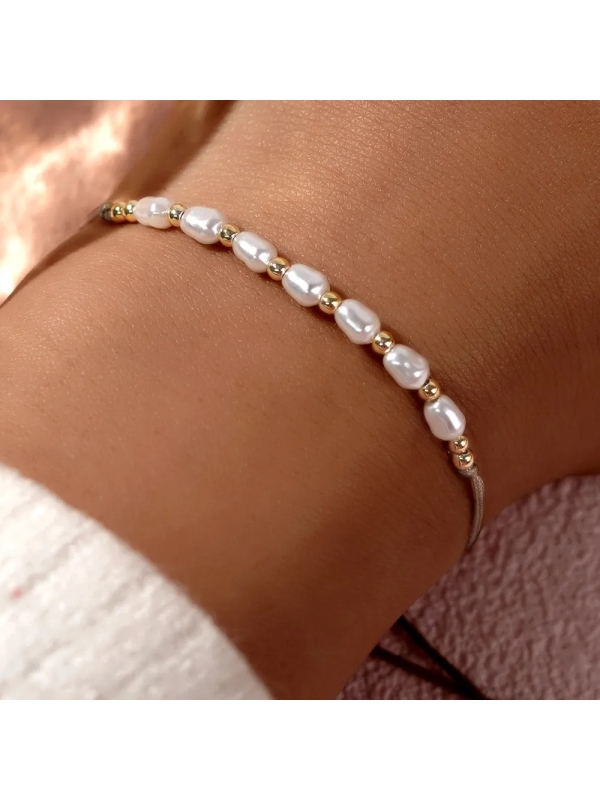 Bracelet minimaliste avec fausses perles et cordon ajustable