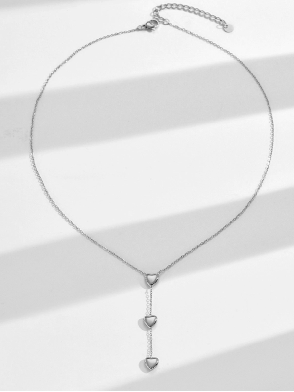 Collier Argenté en Acier Inoxydable avec Pendentifs Cœurs Élégants
