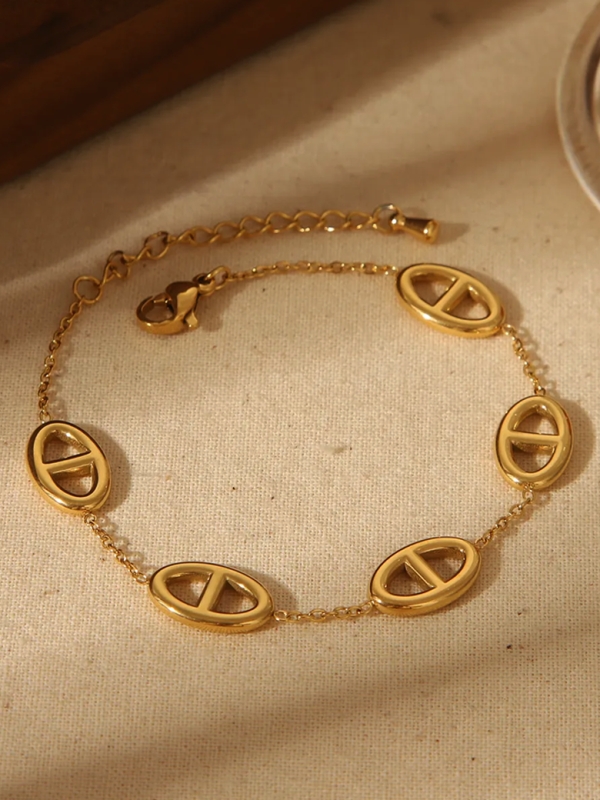 Bracelet Chaîne en Acier Inoxydable Doré avec Maillons Ovales Élégants