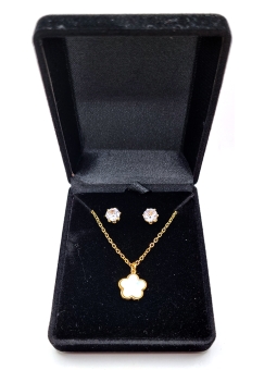 Parure Élégance Florale en Acier Inoxydable Doré – Collier et Boucles d’Oreilles en Nacre et Zircon