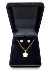Parure Élégance Florale en Acier Inoxydable Doré – Collier et Boucles d’Oreilles en Nacre et Zircon