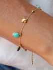 Bracelet en acier inoxydable doré – Perles turquoise et coquillages marins