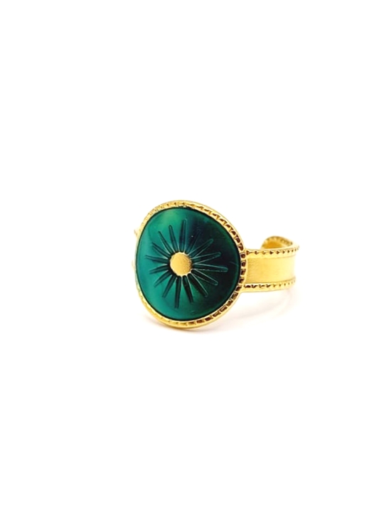 Bague dorée acier inoxydable pierre vert émeraude gravée soleil
