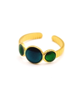 Bague dorée trio de pastilles vertes émaillées – bijou moderne et lumineux