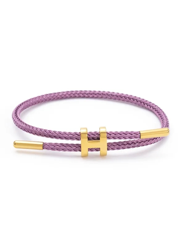 Bracelet Ajustable Mauve & Lettre H Dorée – Douceur chic et modernité subtile