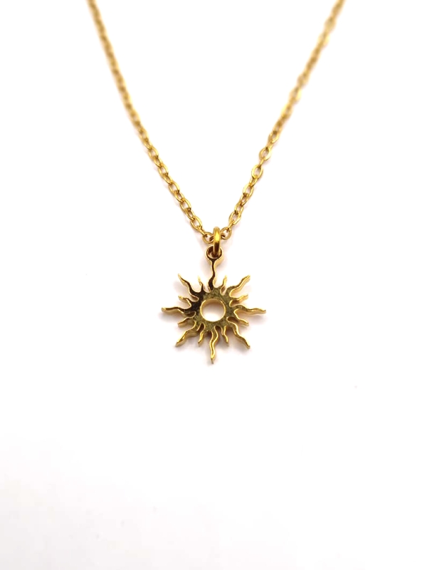 Collier Enfant Soleil Doré – Bijou Lumineux en Acier Inoxydable