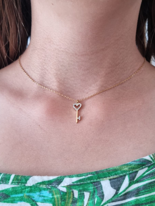 Collier Enfant Clé Cœur Strass – Bijou Étincelant en Acier Inoxydable Doré