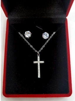 Coffret Collier Croix & Boucles Zircon – Élégance Intemporelle en Acier Inoxydable Argenté