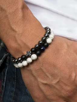 Bracelet Homme Double Rang – Pierres Naturelles Blanches & Noires avec Croix Noire