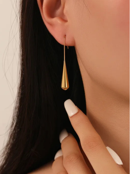 copy ofcopy ofcopy ofBoucles d’Oreilles Martelées Doré en Acier Inoxydable – Design Organique Élégant