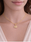 Collier Couronne Plaqué Or 18K – Pendentif 18 mm & Chaîne 45 cm