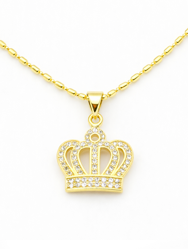 Collier Couronne Plaqué Or 18K – Pendentif 18 mm & Chaîne 45 cm